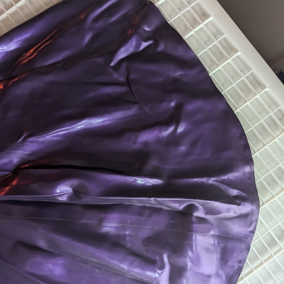 Latex Polymorphe Purple Orchid Skirt - Picture 10 of 12